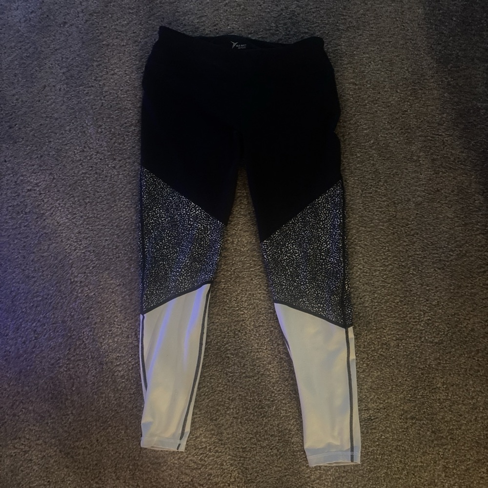 Old Navy Black and White Leggings